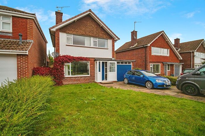 3 Bedroom Detached House For Sale In Weatherbury Way, Dorchester, DT1