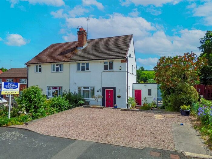 3 Bedroom Semi-Detached House For Sale In Buryfields, Cradley, Malvern, WR13