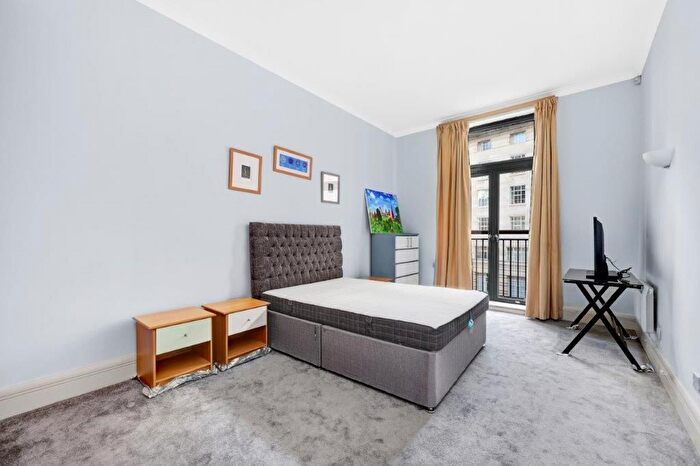 2 Bedroom Flat To Rent In Forum Magnum Square, London, SE1