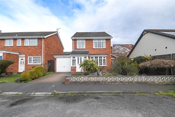 3 Bedroom Detached House For Sale In College Close, Wallasey, Wirral, CH45