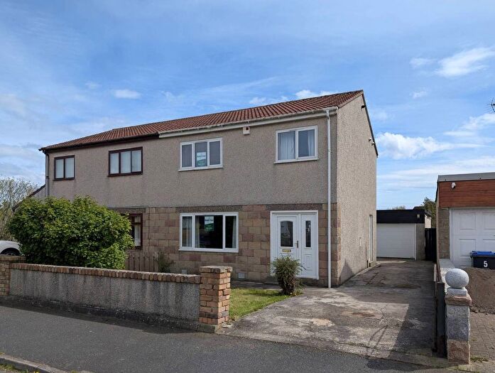 3 Bedroom Semi-Detached House For Sale In Oldmill Crescent, Balmedie, Aberdeen, AB23