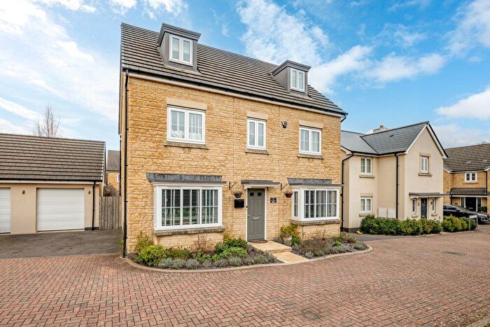 5 Bedroom Detached House To Rent In Duke Crescent, Corsham, SN13