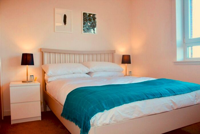 2 Bedroom Flat To Rent In East Cromwell Street, Leith, Edinburgh, EH6