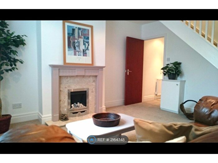 1 Bedroom Flat To Rent In Orchard Road, Lytham St Annes, FY8