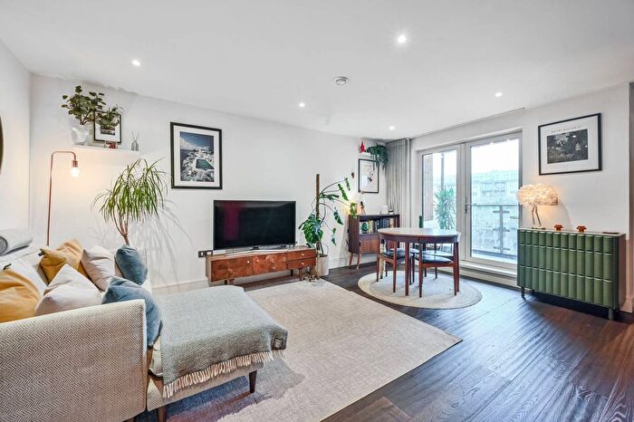1 Bedroom Flat To Rent In Cheshire Street, Brick Lane, London, E2