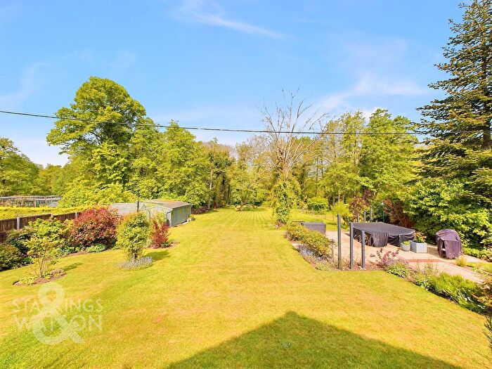 4 Bedroom Detached House For Sale In Tasburgh Road, Saxlingham Thorpe, Norwich, NR15