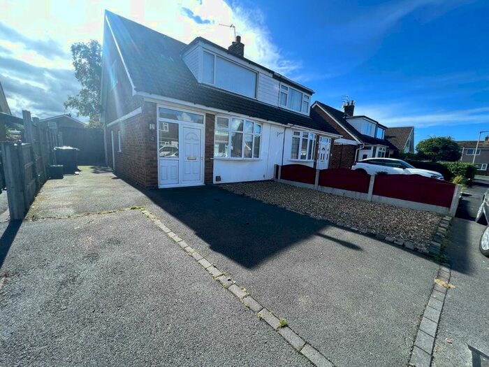 2 Bedroom Semi-Detached House To Rent In Broadcroft, Longton, Preston, PR4