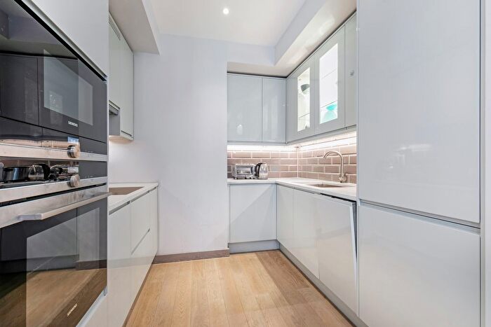 1 Bedroom Flat To Rent In Tritton House, SW18