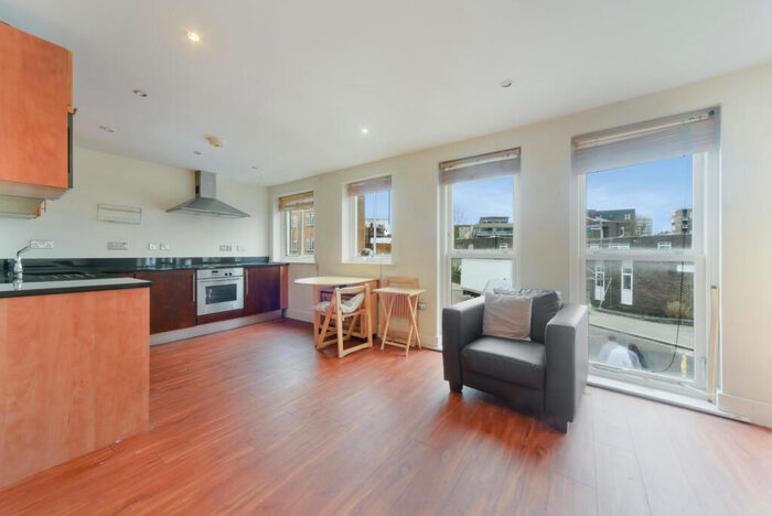 2 Bedroom Apartment To Rent In Battersea High Street, London, SW11