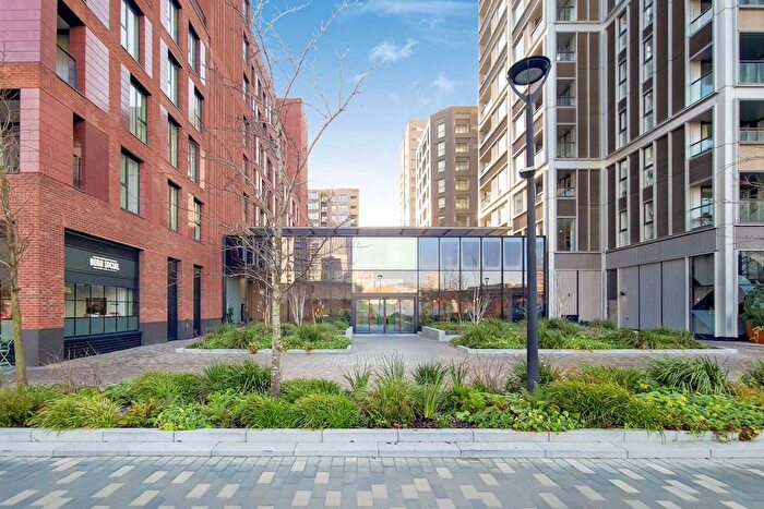 1 Bedroom Flat To Rent In Deacon Street, Elephant And Castle, London, SE17