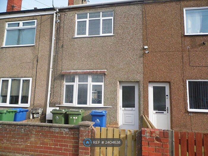 3 Bedroom Terraced House To Rent In Convamore Road, Grimsby, DN32