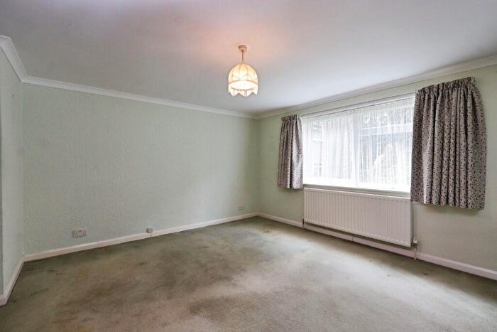 2 Bedroom Flat For Sale In Endcliffe Vale Road, Sheffield, S10