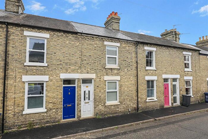 3 Bedroom Terraced House For Sale In Suez Road, Cambridge, CB1