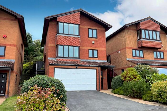 4 Bedroom Detached House To Rent In Drakes Way, Portishead, Bristol, BS20