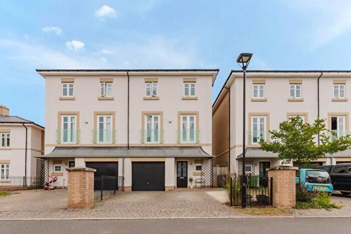4 Bedroom Semi-Detached House For Sale In Cloister Way, Leamington Spa, CV32