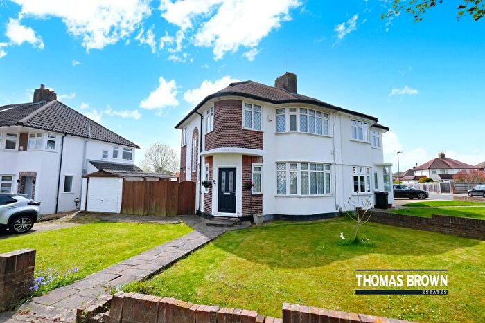 3 Bedroom Semi-Detached House For Sale In Borkwood Way, Orpington, BR6