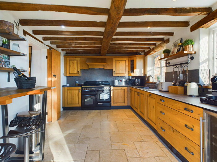 4 Bedroom Detached House For Sale In The Coach House, Chester, CH1