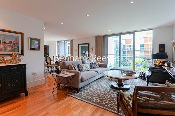 2 Bedroom Flat To Rent In Highbury Stadium Square, Highbury, N5