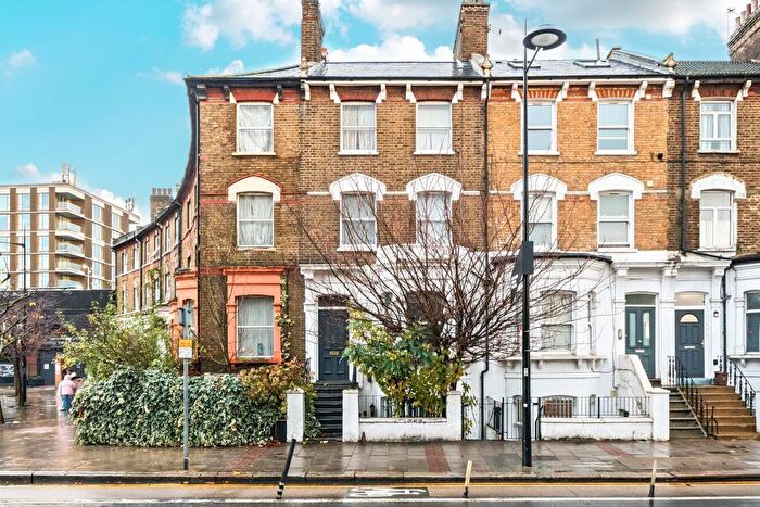 5 Bedroom Terraced House For Sale In Queenstown Road, London, SW8