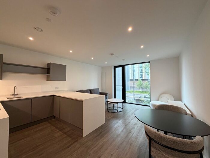 1 Bedroom Flat To Rent In Uptown, Element, Marlstone Avenue, Salford, M3