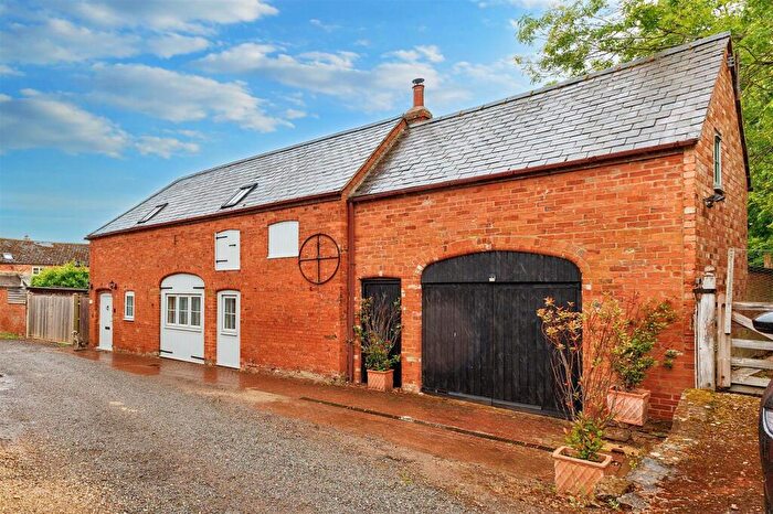 5 Bedroom Detached House For Sale In Butchers Lane, Lower Brailes, OX15