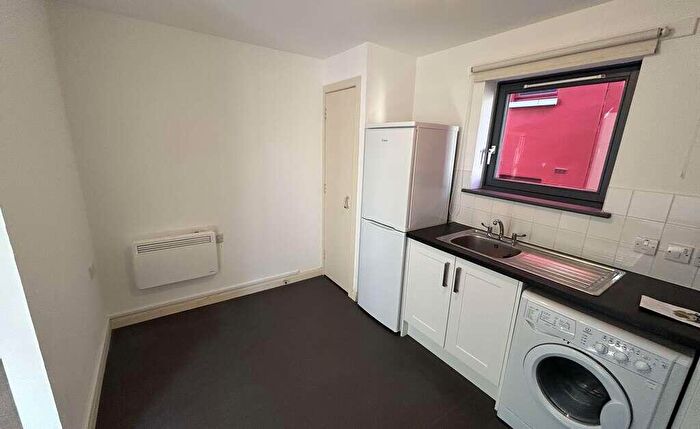 1 Bedroom Apartment To Rent In Ft, Hammermans Entry, Holyrood Road, Edinburgh, EH8