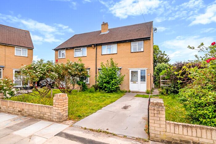 3 Bedroom Semi-Detached House For Sale In Broseley Grove, Sydenham, SE26