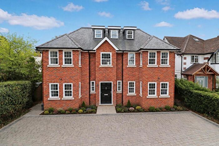 6 Bedroom Detached House For Sale In Marshalswick Lane, St. Albans, AL1