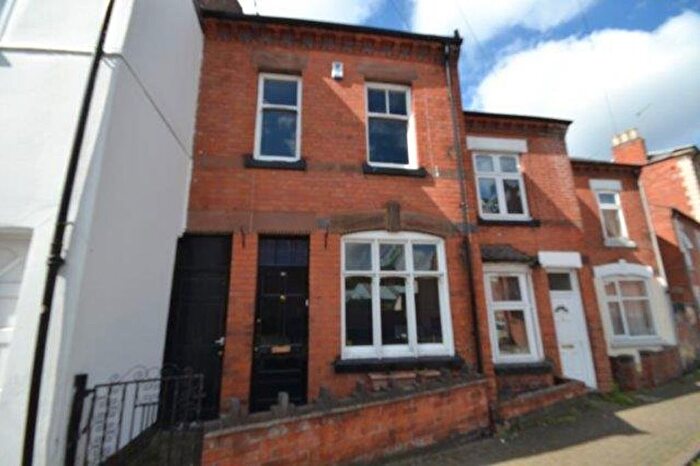 2 Bedroom Terraced House To Rent In Mill Hill Lane, Leicester, LE2