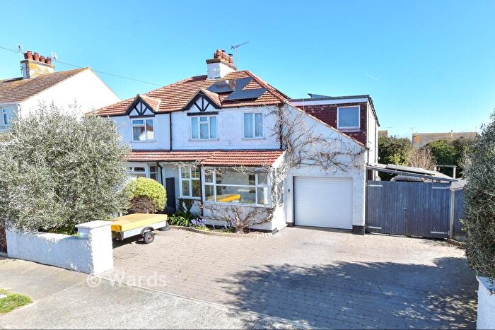 5 Bedroom Semi Detached House For Sale In Holmscroft Road, Beltinge, Herne Bay, Kent, CT6