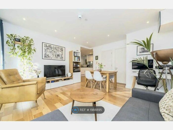 2 Bedroom Flat To Rent In Graphite Point, London, E2