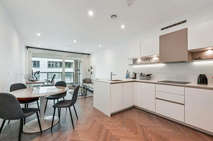 2 Bedroom Apartment To Rent In Pearl House, Islington, London, N7