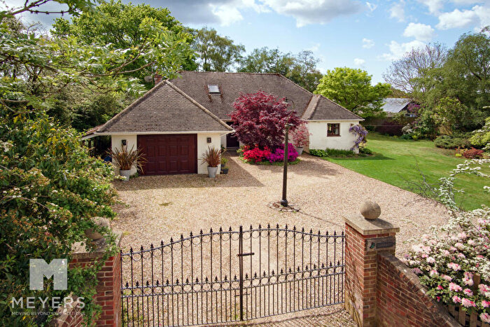 5 Bedroom Chalet For Sale In Ibsley Drove | Ibsley | Ringwood |, BH24
