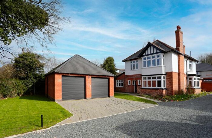 5 Bedroom Character Property For Sale In Ashby Road, Hinckley, LE10