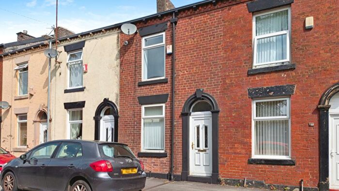 2 Bedroom Terraced House For Sale In Zealand Street, Watersheddings, Oldham, OL4