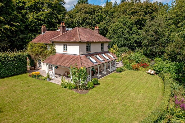 4 Bedroom Detached House For Sale In Aisholt, Bridgwater, Somerset, TA5