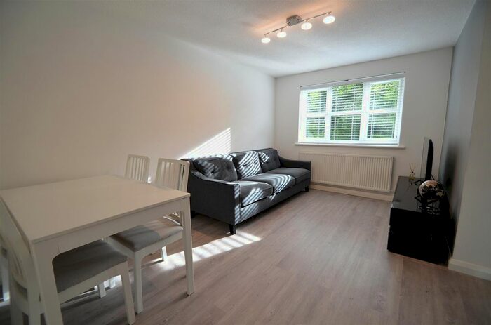 1 Bedroom Flat To Rent In Cranbrook, Woburn Sands, Milton Keynes, MK17