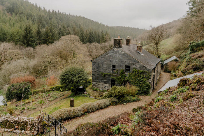 4 Bedroom Detached House For Sale In Two Waters Foot, Liskeard, Cornwall, PL14