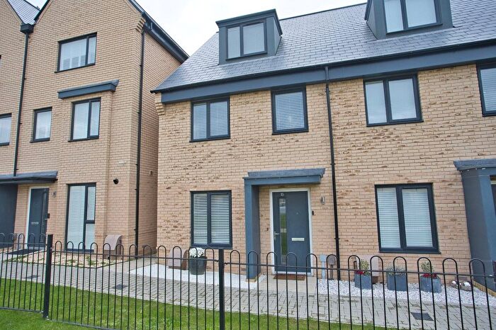 3 Bedroom End Terrace House For Sale In Nearne Way, Folkestone, CT20