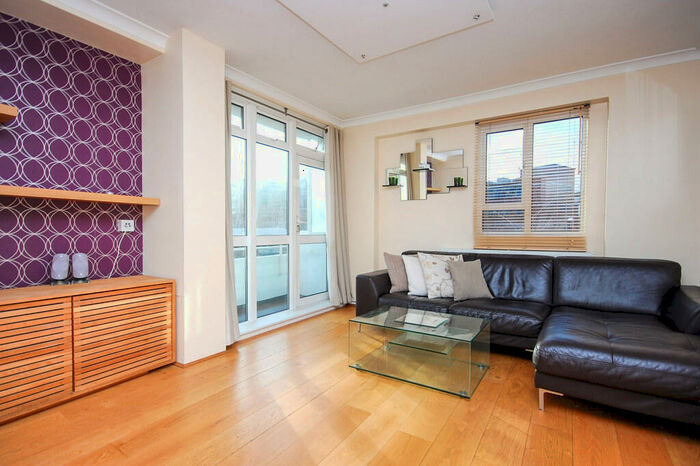 2 Bedroom Flat To Rent In Gee Street, London, EC1V