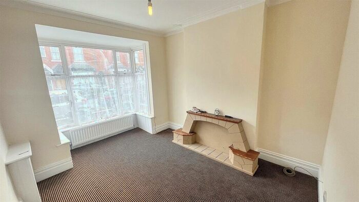3 Bedroom Terraced House For Sale In Eastwood Road, Balsall Heath, B12