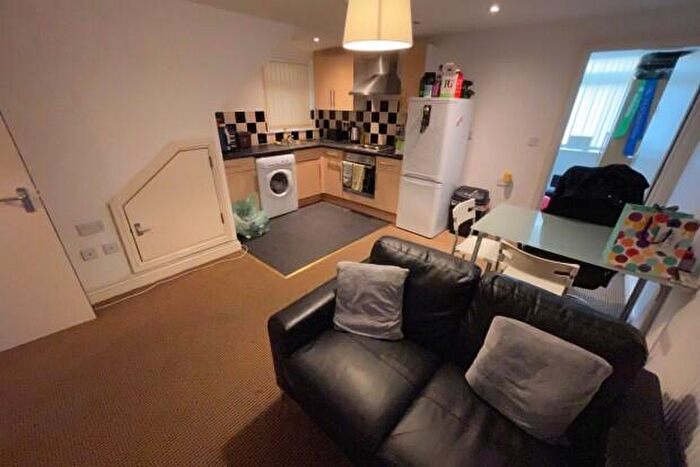 2 Bedroom Flat To Rent In Rhymney Street Cardiff, CF24