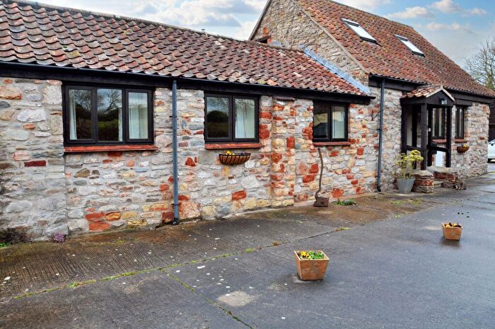 2 Bedroom Barn Conversion To Rent In Backwell Common, Backwell, BS48