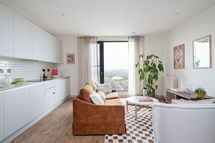 1 Bedroom Flat To Rent In The Eades, Selborne Road, Walthamstow, E17