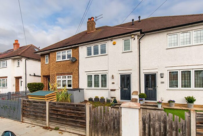 3 Bedroom Terraced House For Sale In Broad Lane, Hampton, TW12