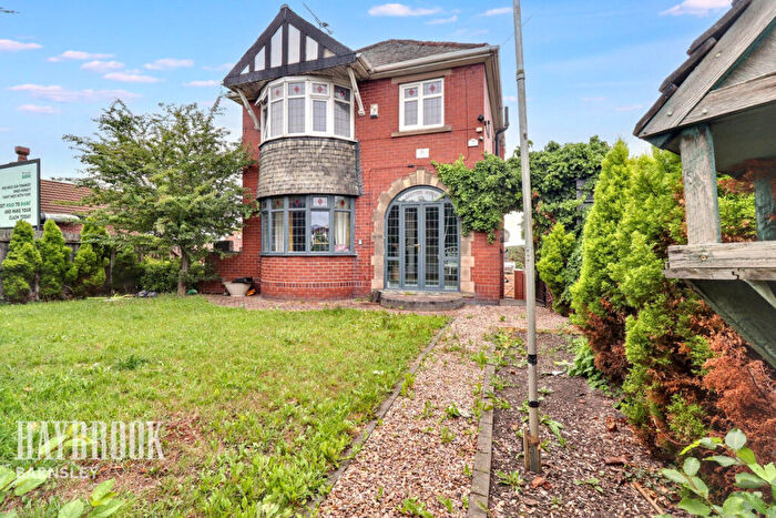 4 Bedroom Detached House For Sale In Grange Lane, Barnsley, S71