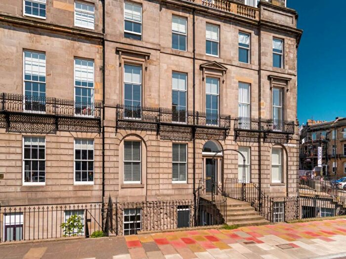 2 Bedroom Flat To Rent In Melville Street, West End, Edinburgh, EH3