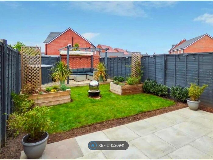 2 Bedroom Semi-Detached House To Rent In Bradley Walk, Wellesbourne, Warwick, CV35