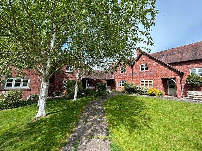 3 Bedroom Semi-Detached House For Sale In Burganey Court, Wrexham Road, Pulford, Chester, CH4