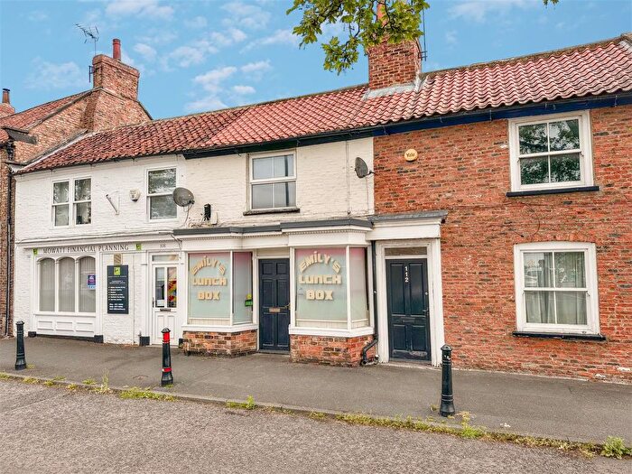 1 Bedroom Property For Sale In Long Street, Easingwold, York, YO61